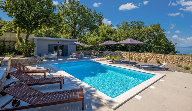 Gorgeous home in Glavani