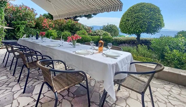 Gorgeous home in Gradac