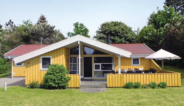Gorgeous home in Græsted with sauna