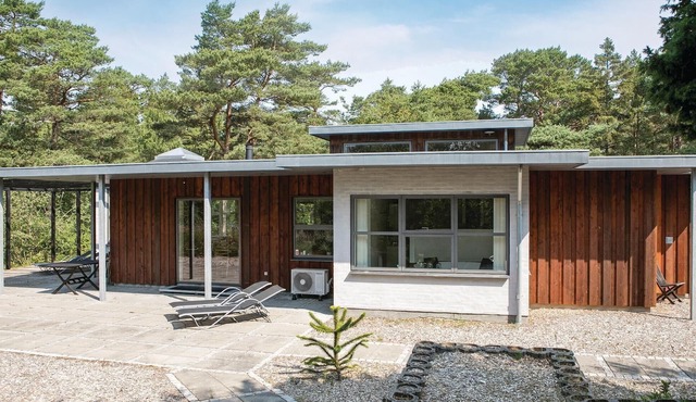 Gorgeous home in Hadsund with WiFi