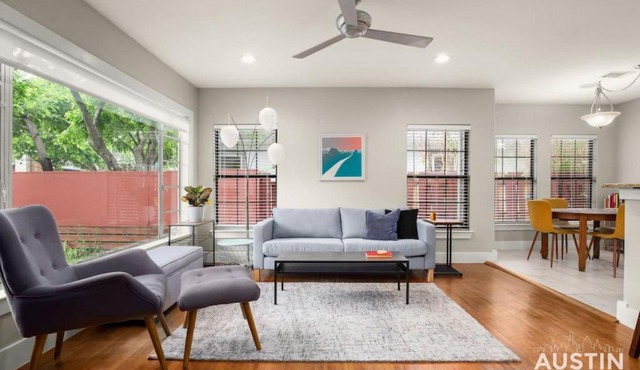 Gorgeous Home in Heart of Zilker with Full Kitchen
