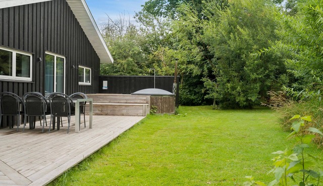 Gorgeous home in Hjerm with kitchen