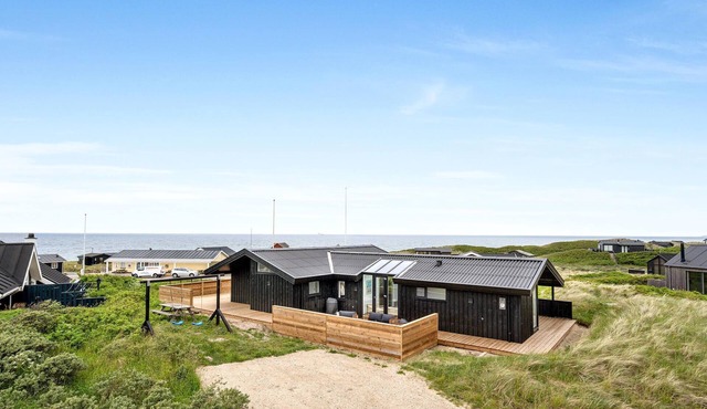 Gorgeous home in Hjørring with WiFi