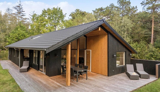 Gorgeous home in Højby with sauna