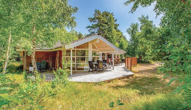 Gorgeous home in Højby with sauna