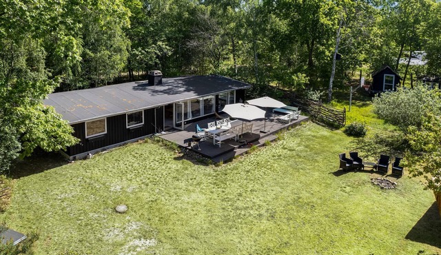 Gorgeous home in Højby with WiFi