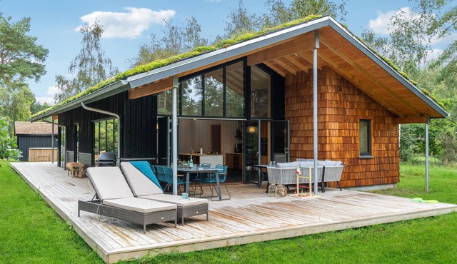 Gorgeous home in Højby with sauna