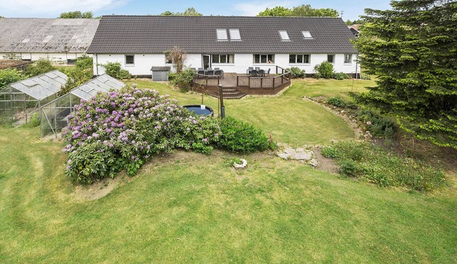 Gorgeous home in Højslev with WiFi