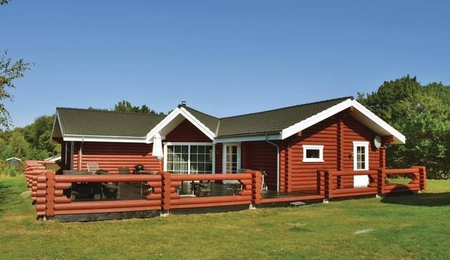 Gorgeous home in Humble with WiFi