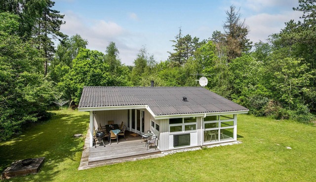 Gorgeous home in Humble with sauna
