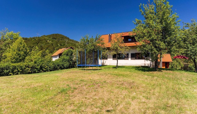 Gorgeous home in Jablan