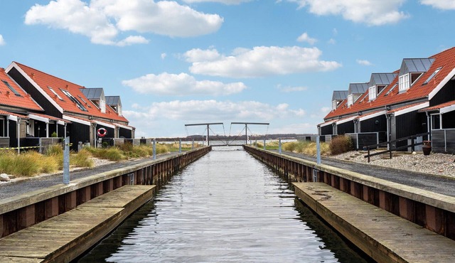 Gorgeous home in Juelsminde with WiFi