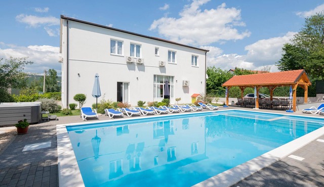 Gorgeous home in Kamenmost
