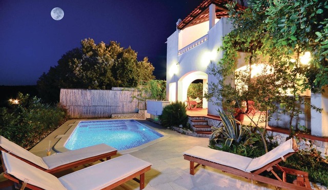 Gorgeous home in Kanica