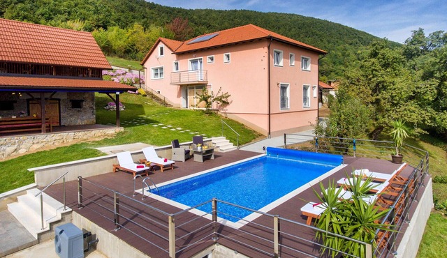 Gorgeous home in Kostanjevac