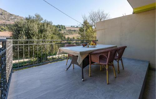 Gorgeous Home In Kremena With Wifi
