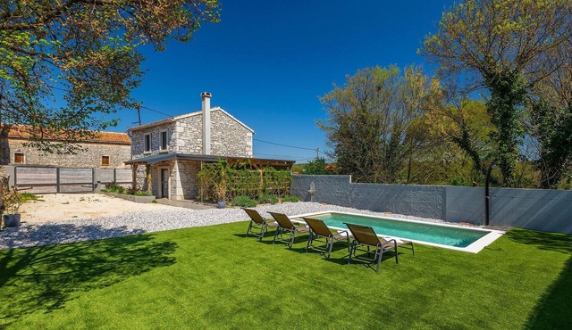 Gorgeous home in Krnica