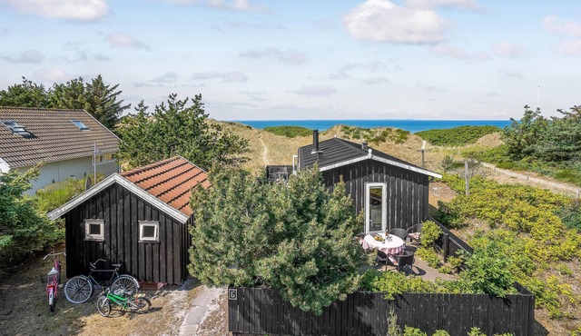 Gorgeous home in Læsø with WiFi