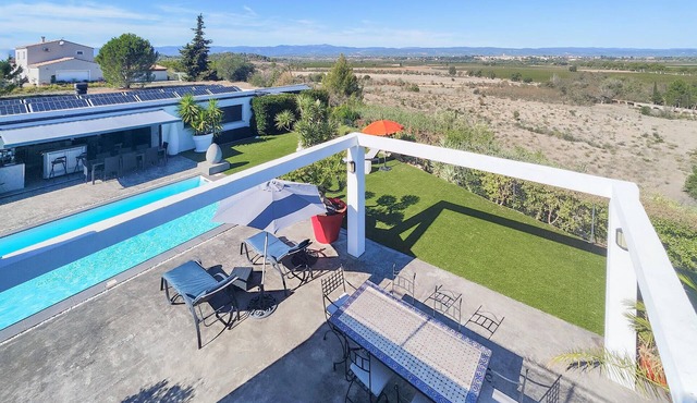 Gorgeous home in LA REDORTE