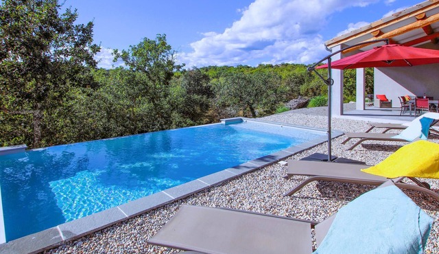 Gorgeous home in Labeaume with kitchen