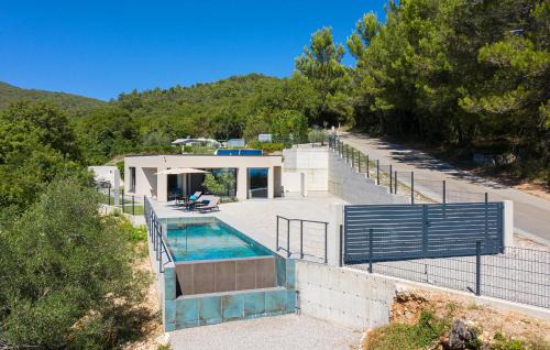 Gorgeous Home In Labin