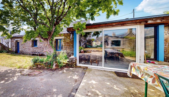 Gorgeous home in Le Faouët with WiFi