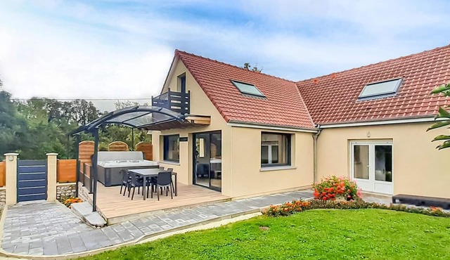 Gorgeous home in Ledinghem with sauna