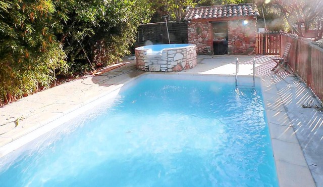 Gorgeous home in Les Mages