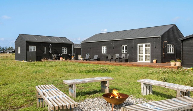 Gorgeous home in Løkken with WiFi