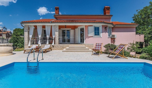 Gorgeous home in Marcana