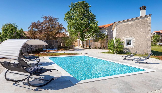 Gorgeous home in Modrusani
