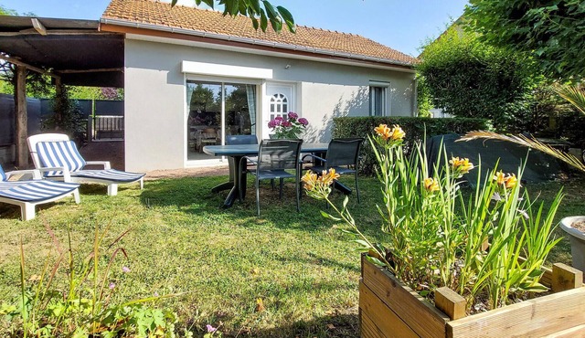 Gorgeous home in Molinet with WiFi