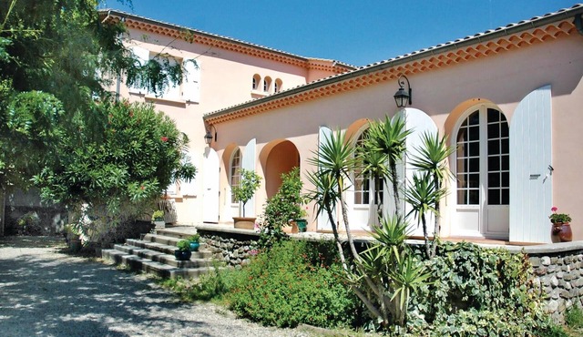 Gorgeous home in Montélimar with private swimming pool, can be inside or outside