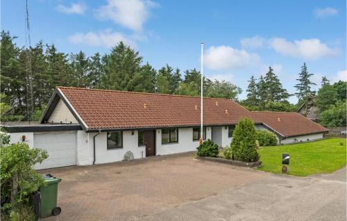 Gorgeous Home In Nørre Nebel With Wifi