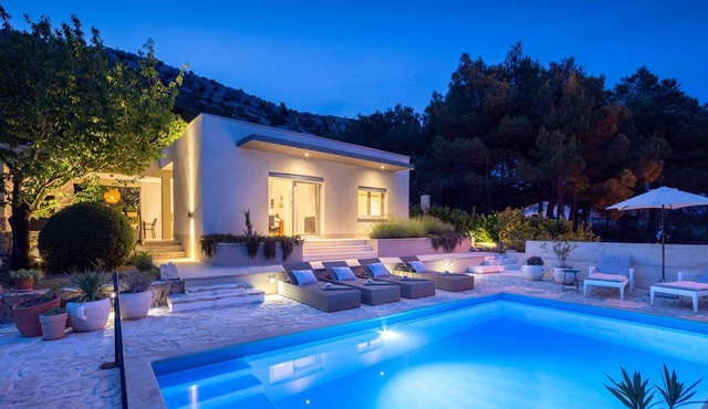 Gorgeous home in Naklice