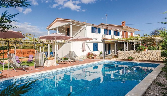 Gorgeous home in Nedescina