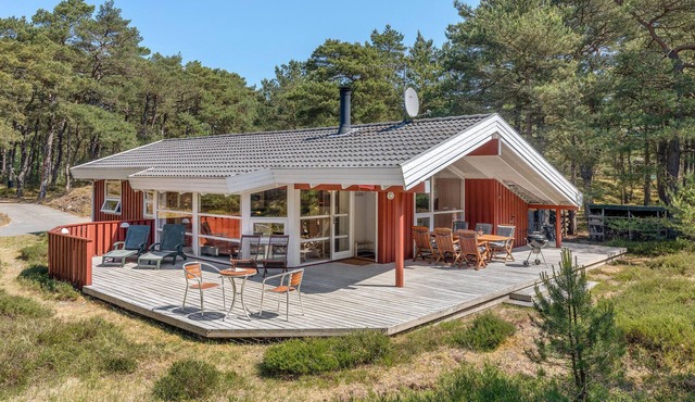 Gorgeous home in Nexø with sauna