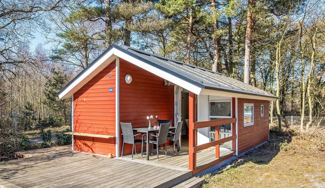 Gorgeous home in Nexø with WiFi