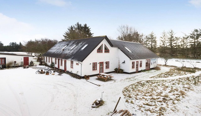 Gorgeous home in Nørre Nebel with sauna
