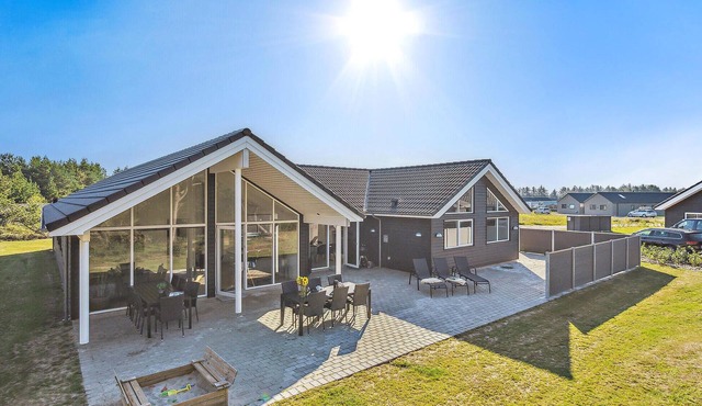 Gorgeous home in Nørre Nebel with sauna