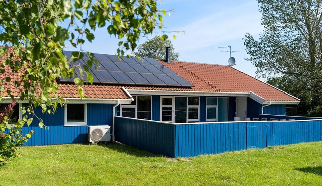 Gorgeous home in Nordborg with sauna