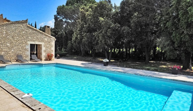 Gorgeous home in Noves with WiFi