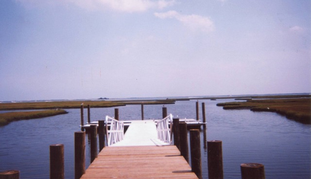 Gorgeous Home in OC: Pools, Kayak, Fishing Pier, 5min to beach & Boardwalk, Golf