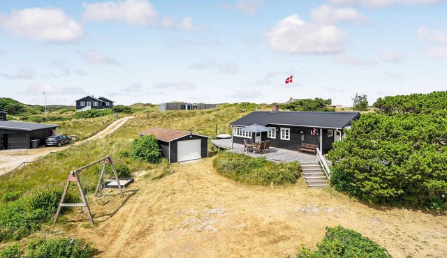 Gorgeous home in Oksbøl with kitchen