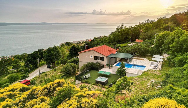 Gorgeous home in Omis