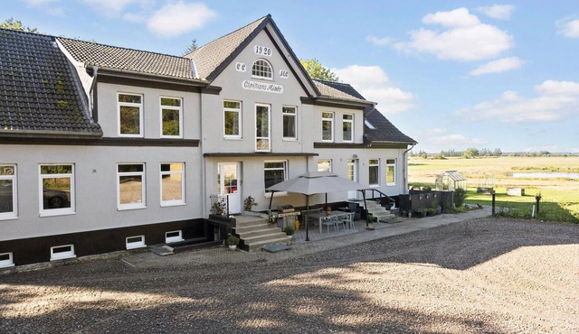 Gorgeous home in Padborg with WiFi