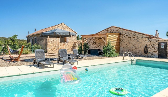 Gorgeous home in Pardailhan with private swimming pool, can be inside or outside