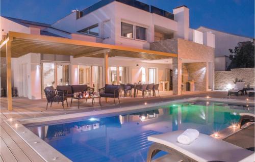 Gorgeous Home In Pirovac