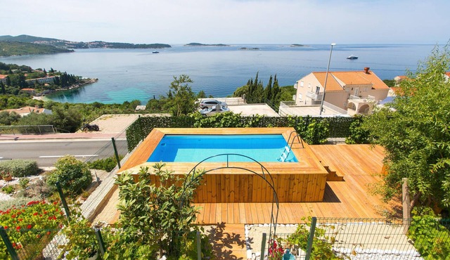 Gorgeous home in Plat