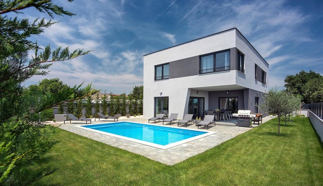 Gorgeous home in Pula
